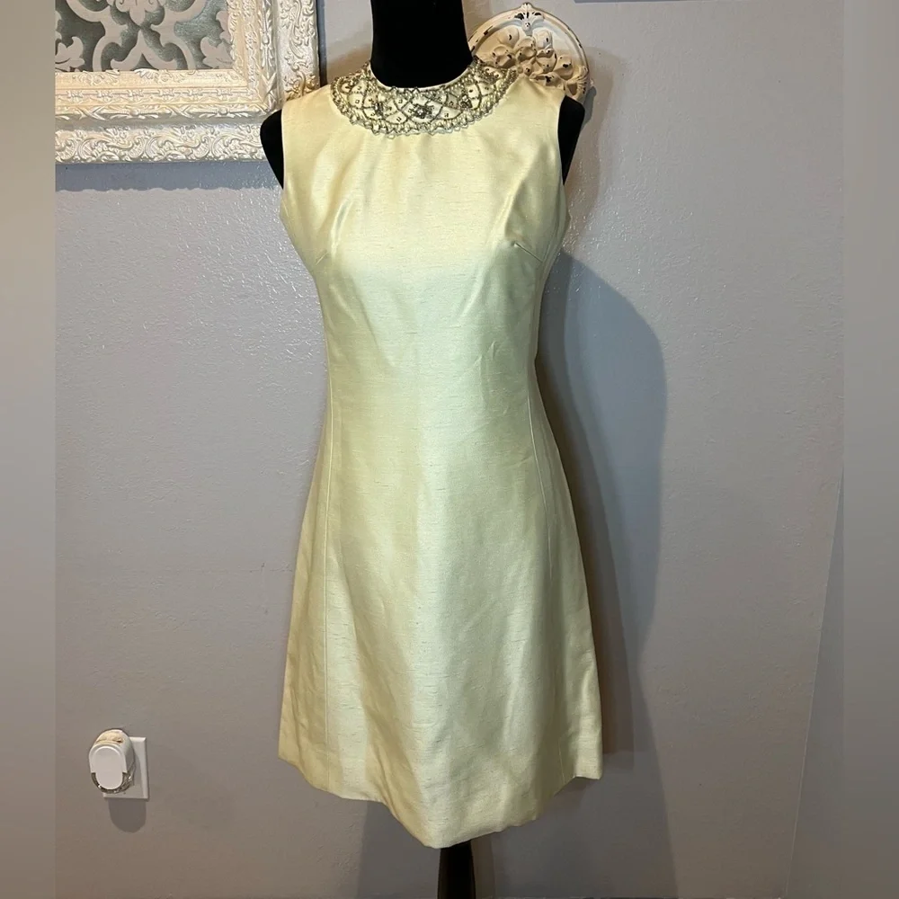 Vintage late 1950’s early 1960’s light yellowish green shift dress